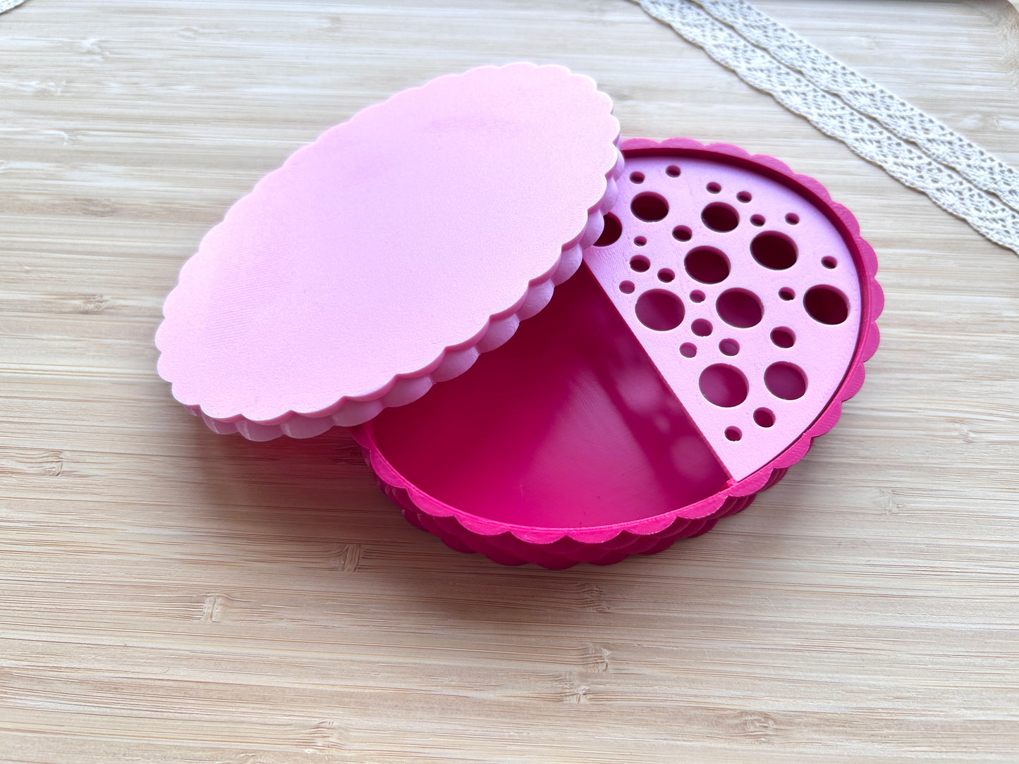 Starch tapper box with lid for polymer clay artists, Storage tool for polymer clay artists