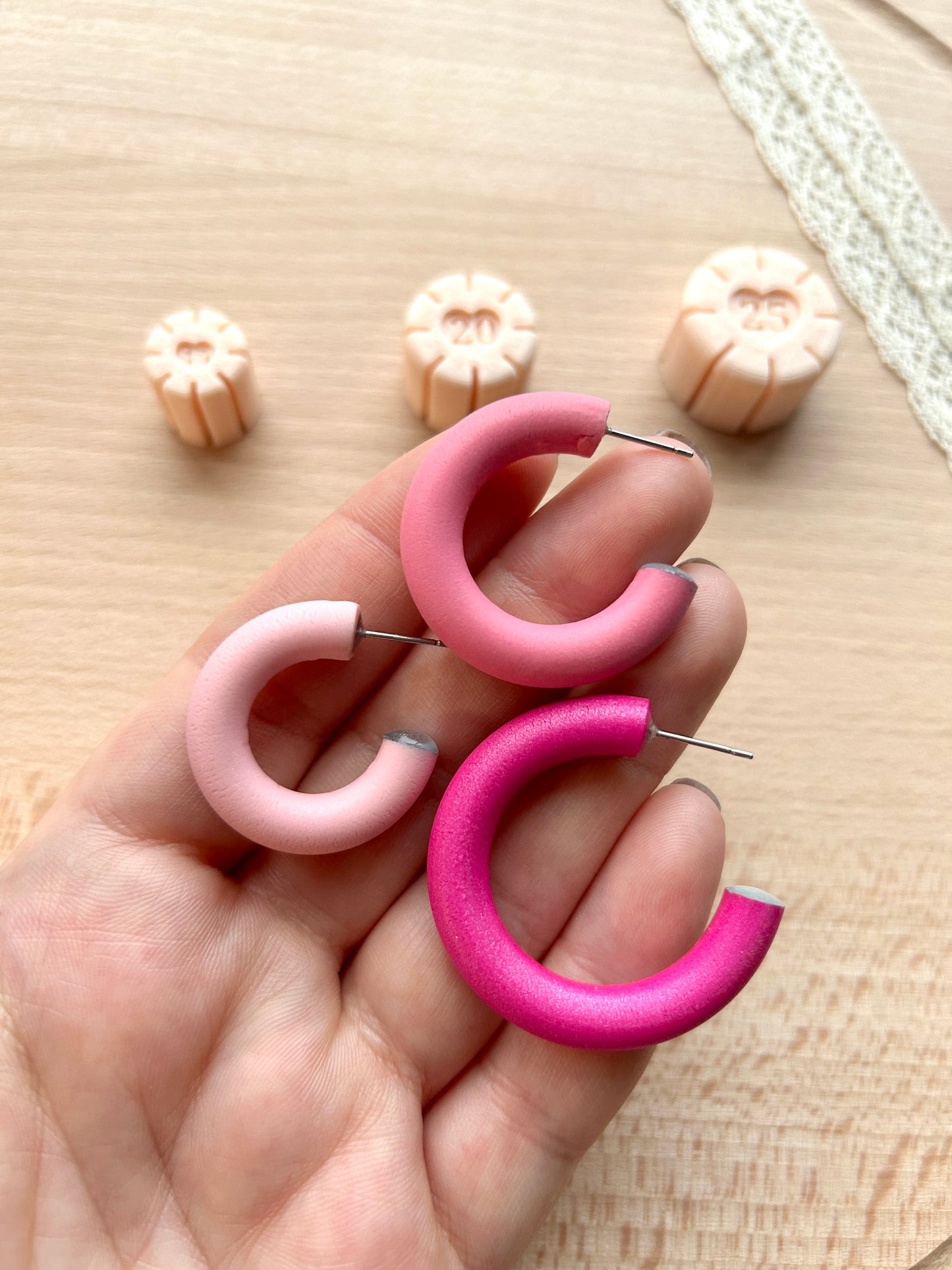 Round hoop earring guides for polymer clay earrings