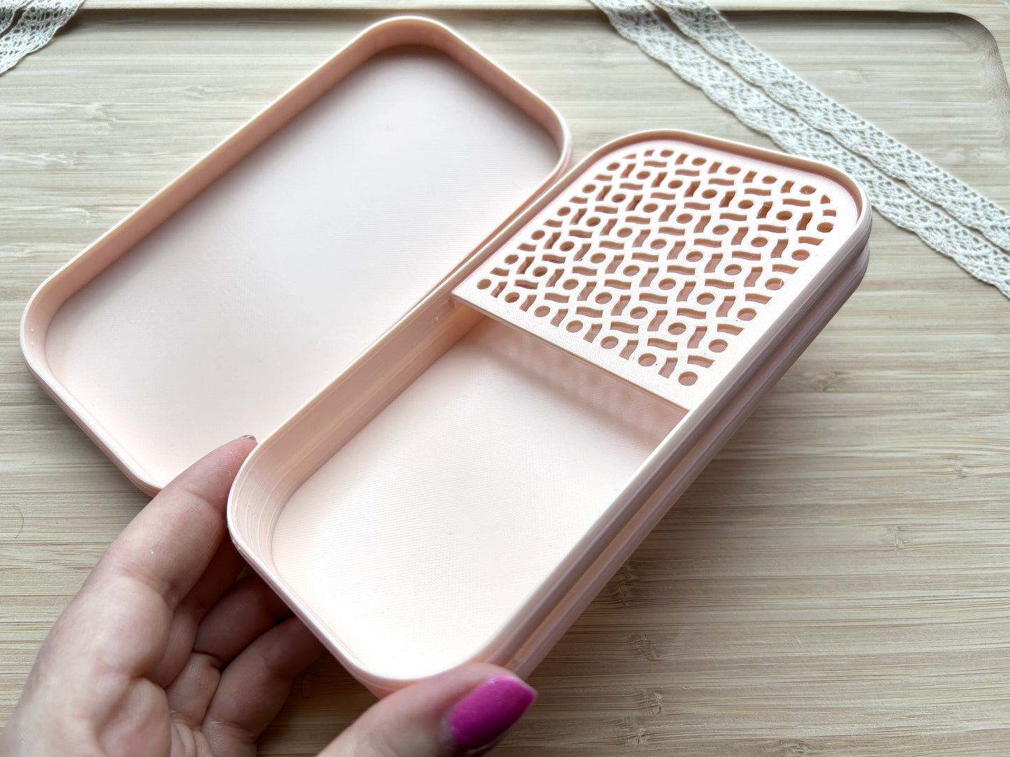 Starch tapper box with lid for polymer clay artists, Storage tool for polymer clay artists